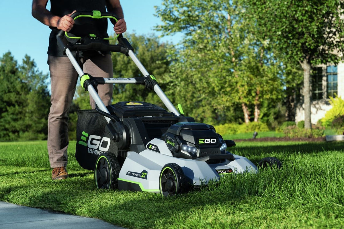 56V Brushless Cordless 21-in Self-Propelled Lawn Mower, Includes (1) 10Ah Battery and (1) 700W Turbo Charger, LM2156SP