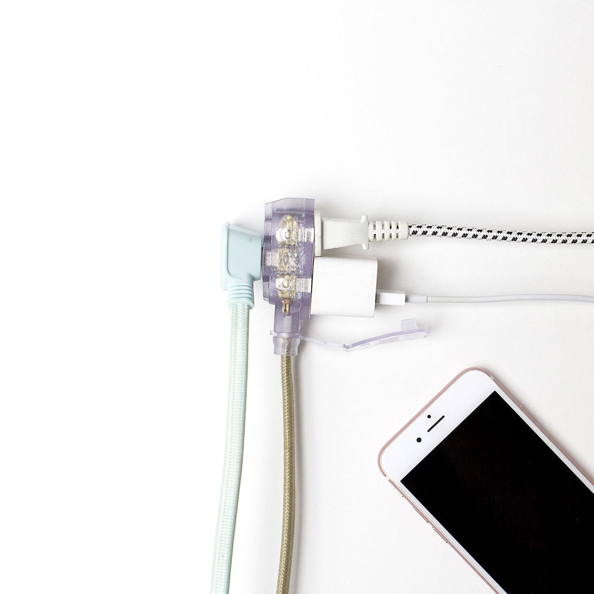 9-ft 16/2 Fabric Extension Cord, Right Angle Plug, 3 Outlets, Gold