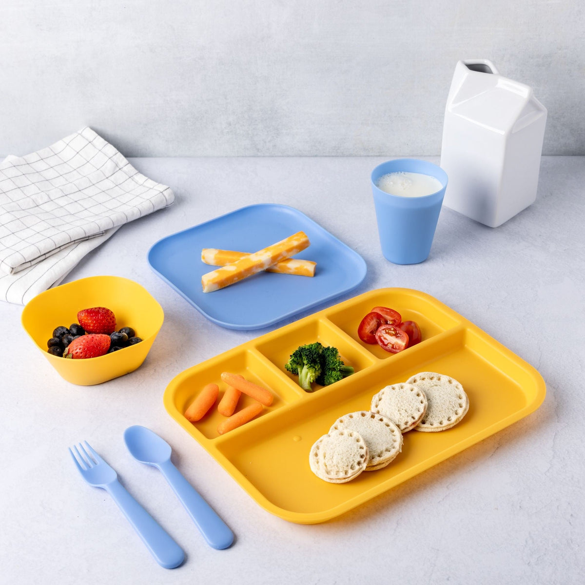 Kids' Plastic Dinnerware Set, Serves 4, 24-pc, Dishwasher Safe