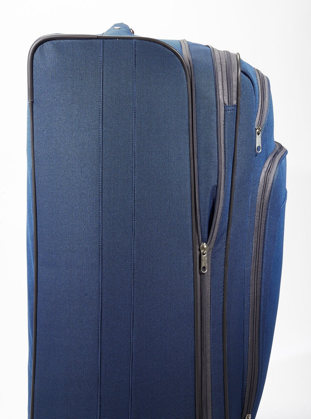Coast Expandable Softside Spinner Wheel Travel 28-in Suitcase, Wet Pocket, Blue