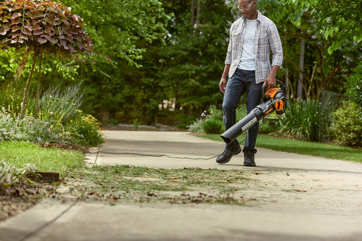 WG522 Trivac 12 Amp 3-in-1 Electric Vacuum Blower/Mulcher/Vac with Shoulder Strap