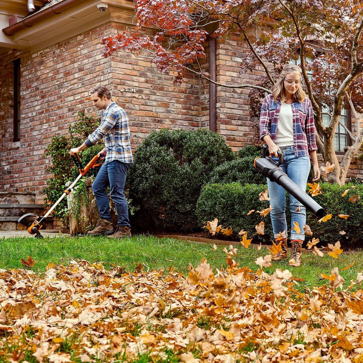 WG929 20V Power Share Cordless Grass Trimmer & Leaf Blower Combo Kit